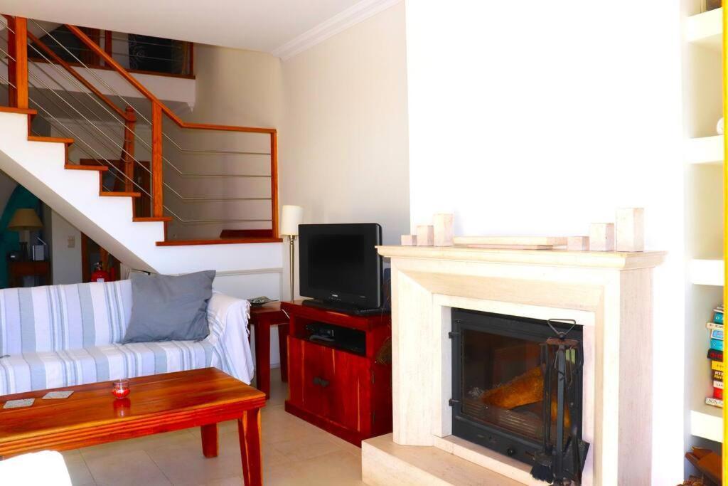 Sea Breeze House Ericeira - Ribeira Dilhas Beach Exterior foto